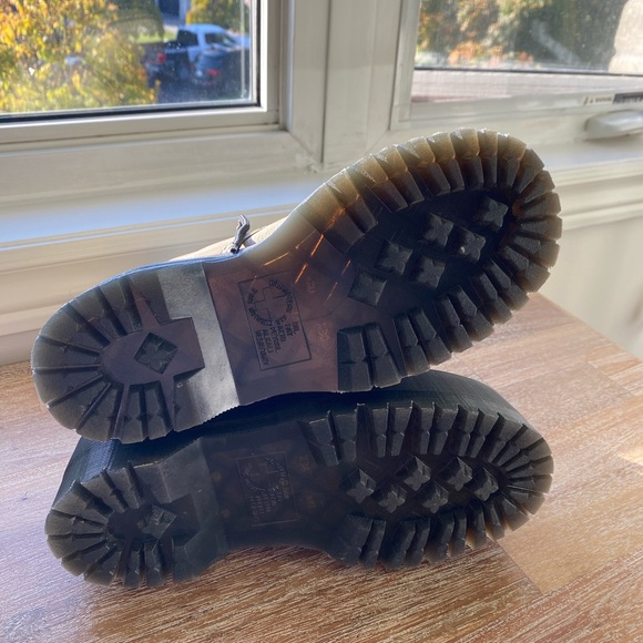 Doc Martens 1460 Max Leather Platform Boots - Pale Olive - Pisa - Picture 7 of 14